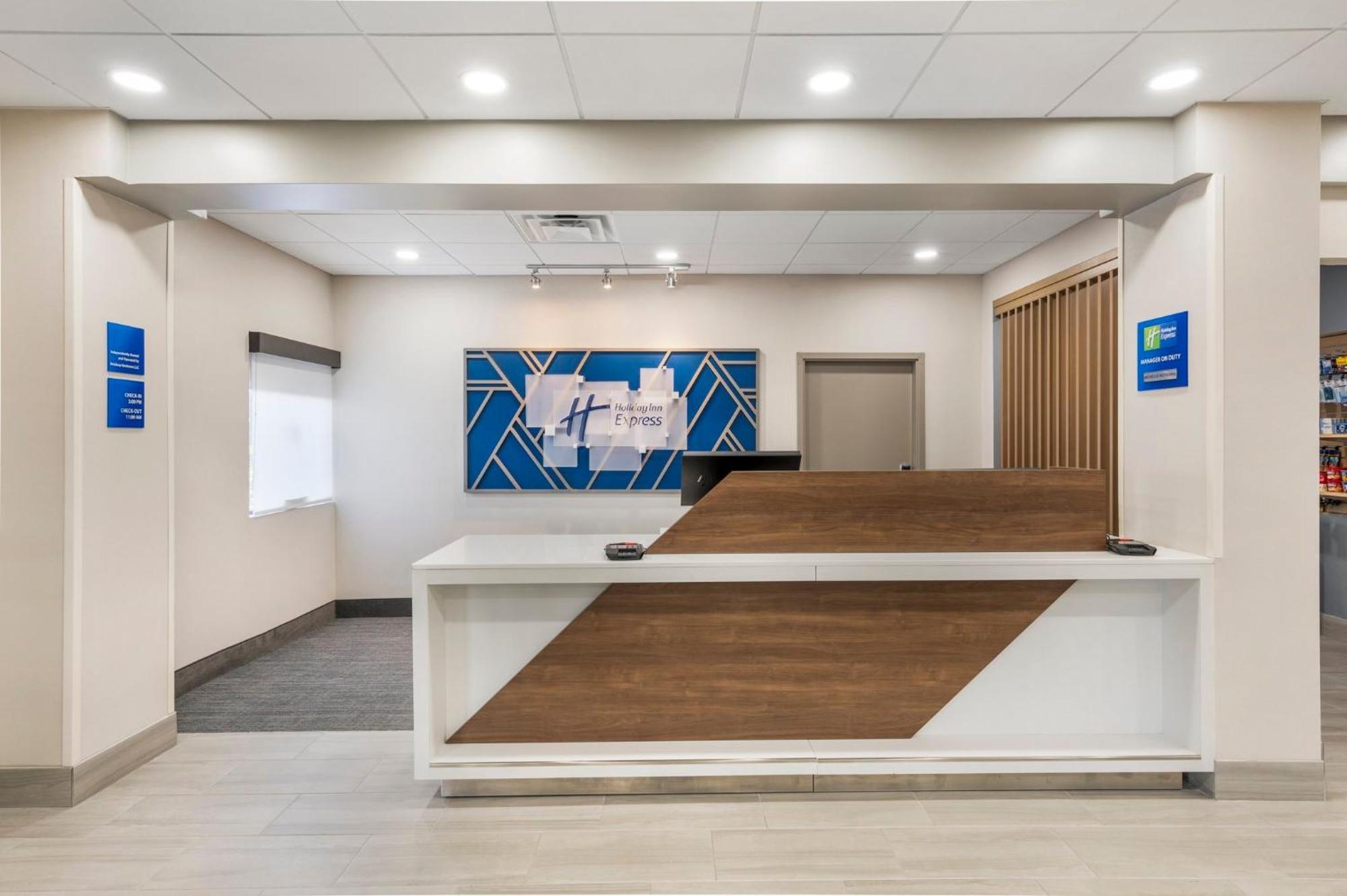 Holiday Inn Express Greencastle, An Ihg Hotel Ngoại thất bức ảnh