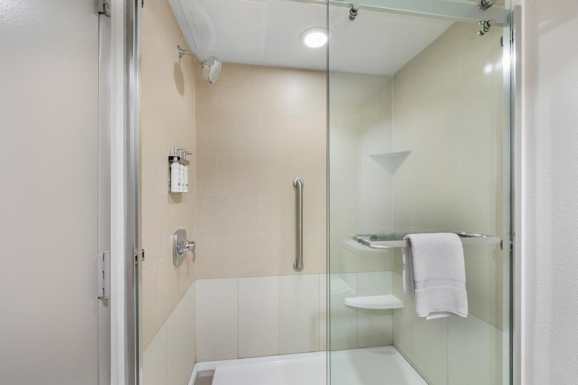 Holiday Inn Express Greencastle, An Ihg Hotel Ngoại thất bức ảnh
