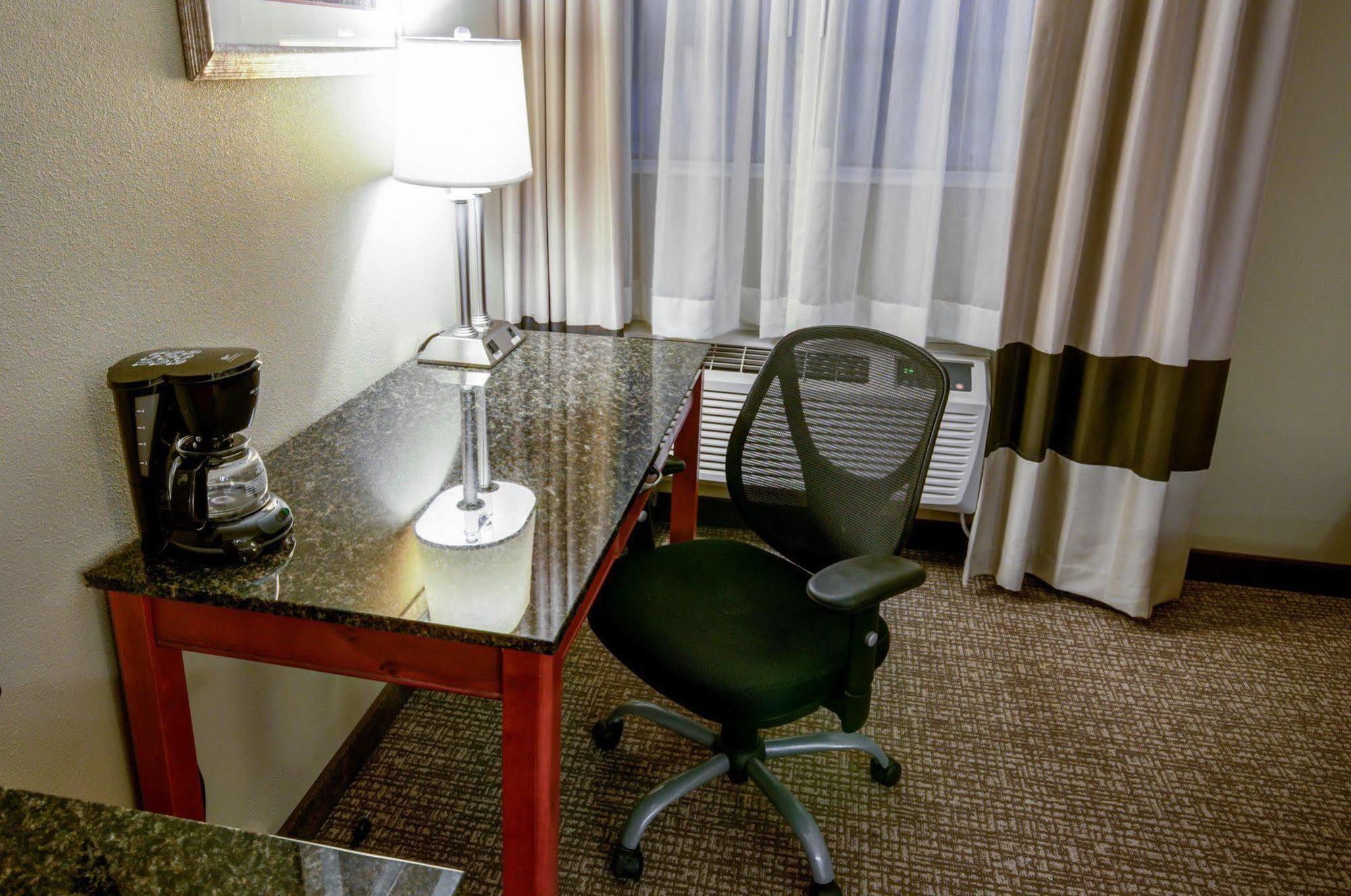 Holiday Inn Express Greencastle, An Ihg Hotel Ngoại thất bức ảnh